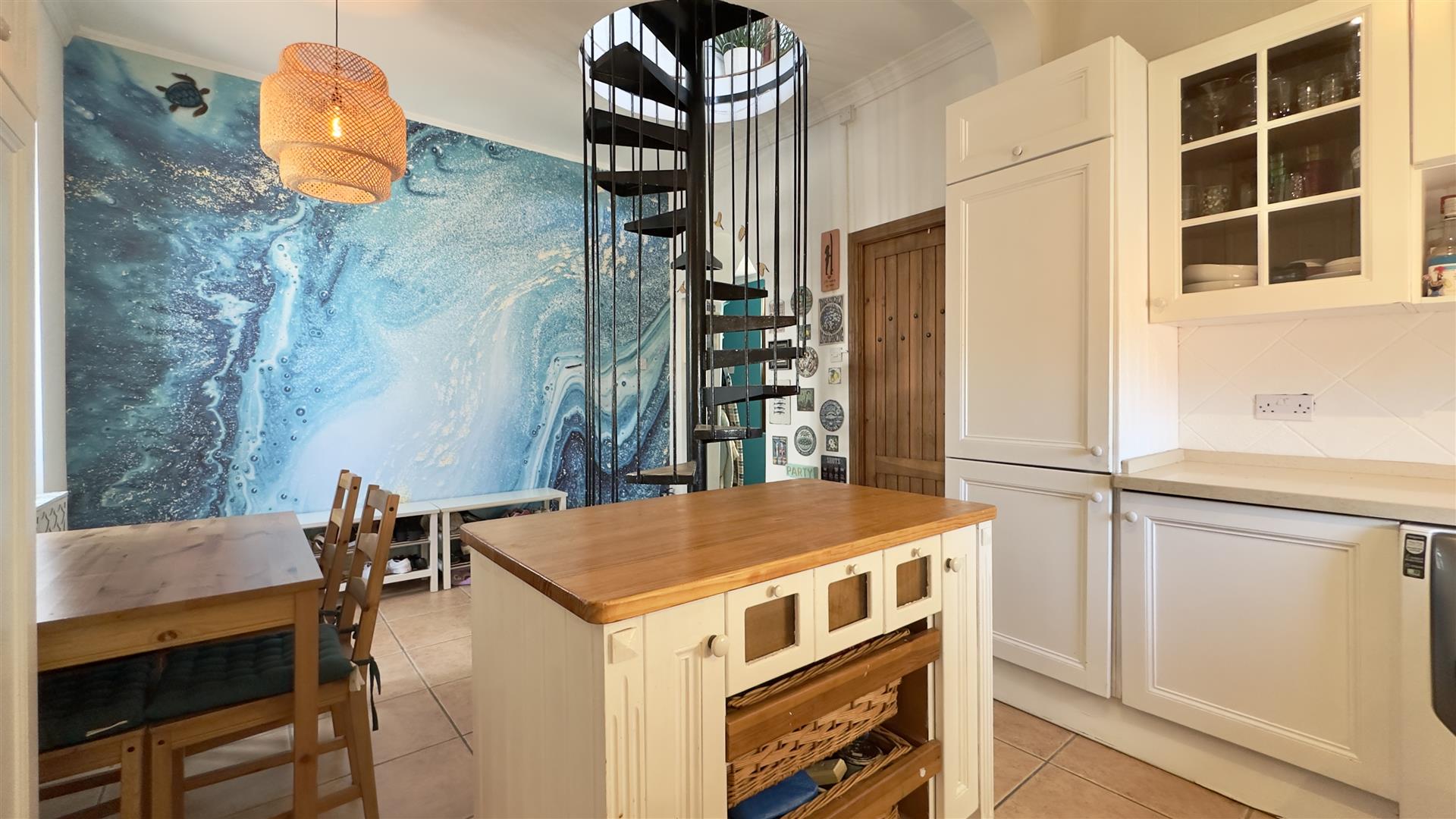  Image of House - 2 Bedrooms - 1 Bathrooms for Sale in Upper Town-Gibraltar, Image 10